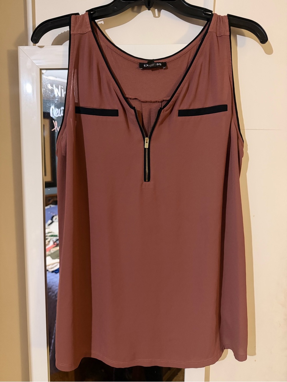 Express Mauve Sleeveless Zip-Front Tank with Black Trim